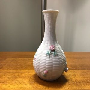 Vase with flowers. Made in Taiwan